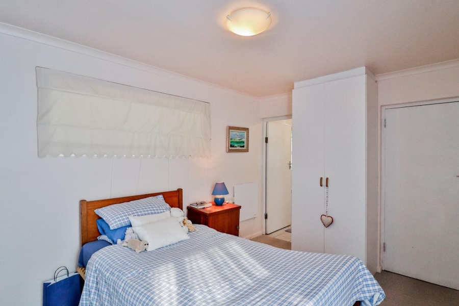 4 Bedroom Property for Sale in De Kelders Western Cape